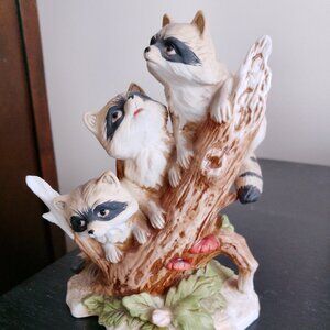 HOMCO 3 raccoons figurine